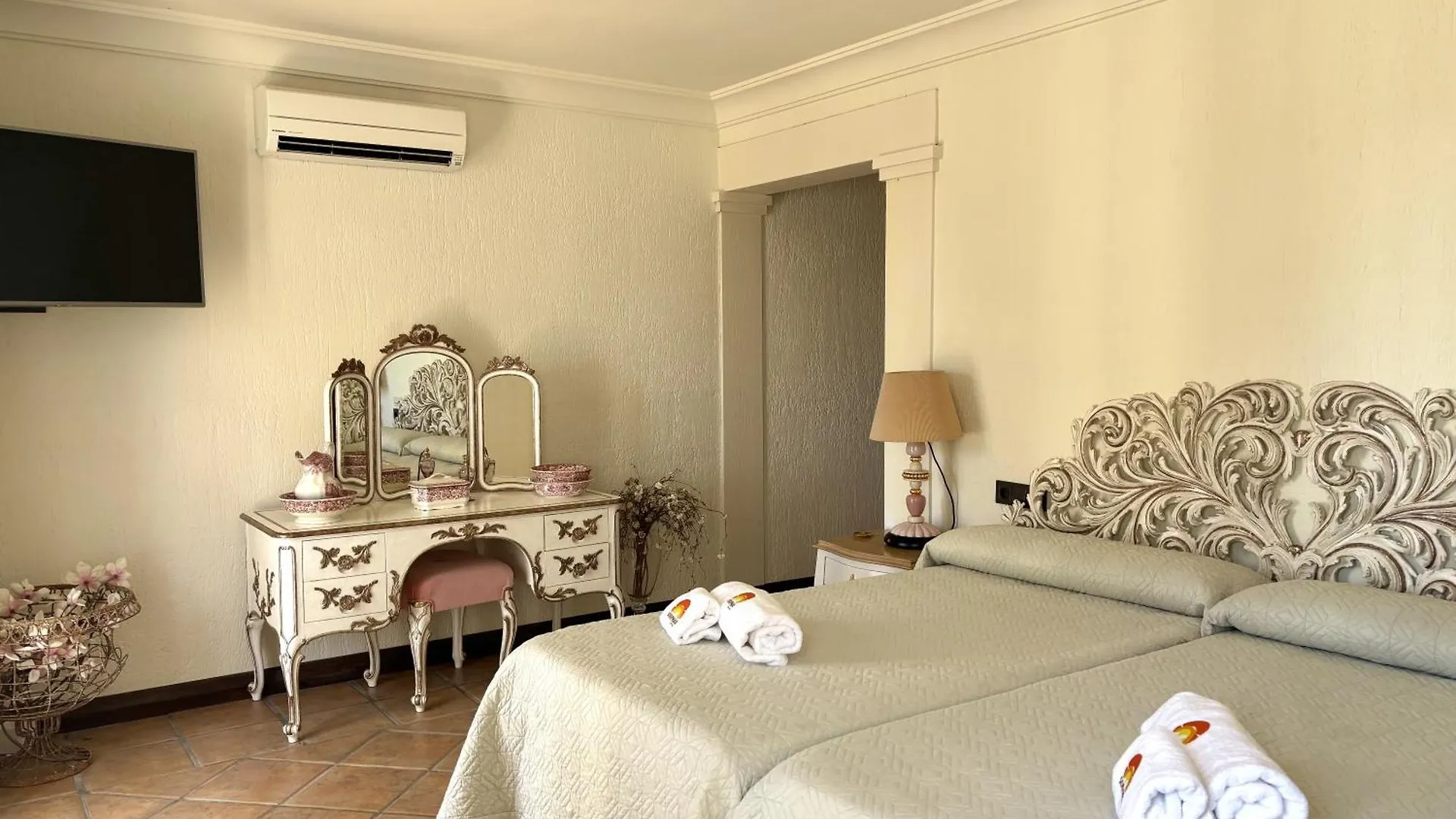 Finca Los Llanos By Solymar Holiday Los Puertas ヴィラ